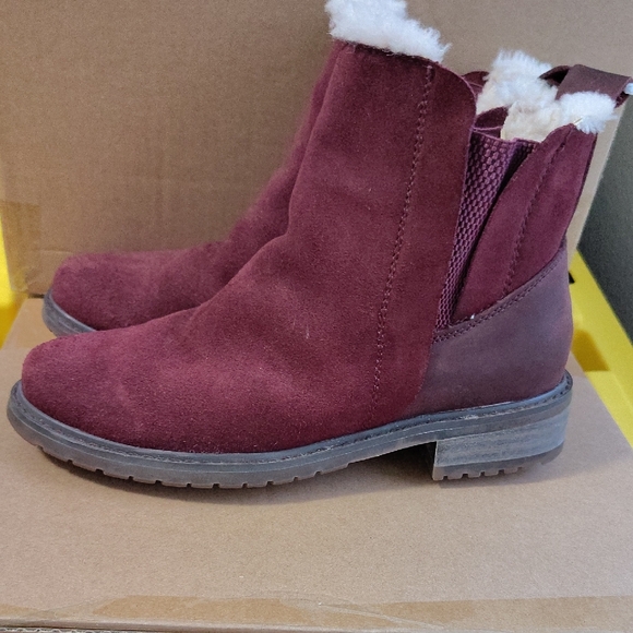Emu Shoes - Emu Suede Australia Red Winter Boots with Cozy Lining